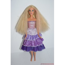 Lila ruhás Barbie baba