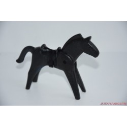 Vintage Playmobil fekete ló nyereggel a Játékparadicsomban