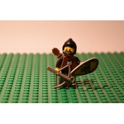 LEGO íjász minifigura