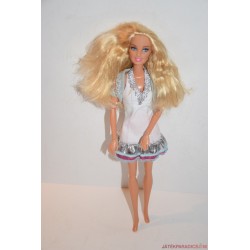 Mattel mini ruhás Barbie baba