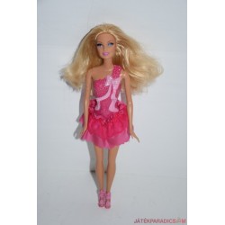 Mattel Barbie baba miniruhában