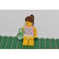 LEGO nyári szettben nő minifigura