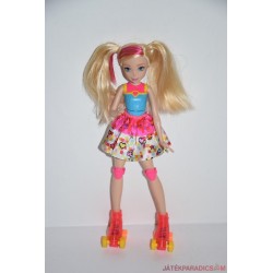 Mattel Barbie Video Game Hero görkorcsolyás baba
