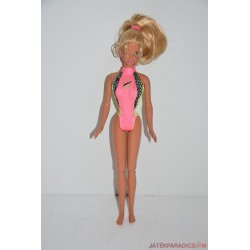 Mattel Flip ' Drive Barbie baba